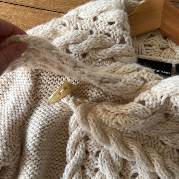 DKNY Crop Sweater, S - Picture 5 of 7